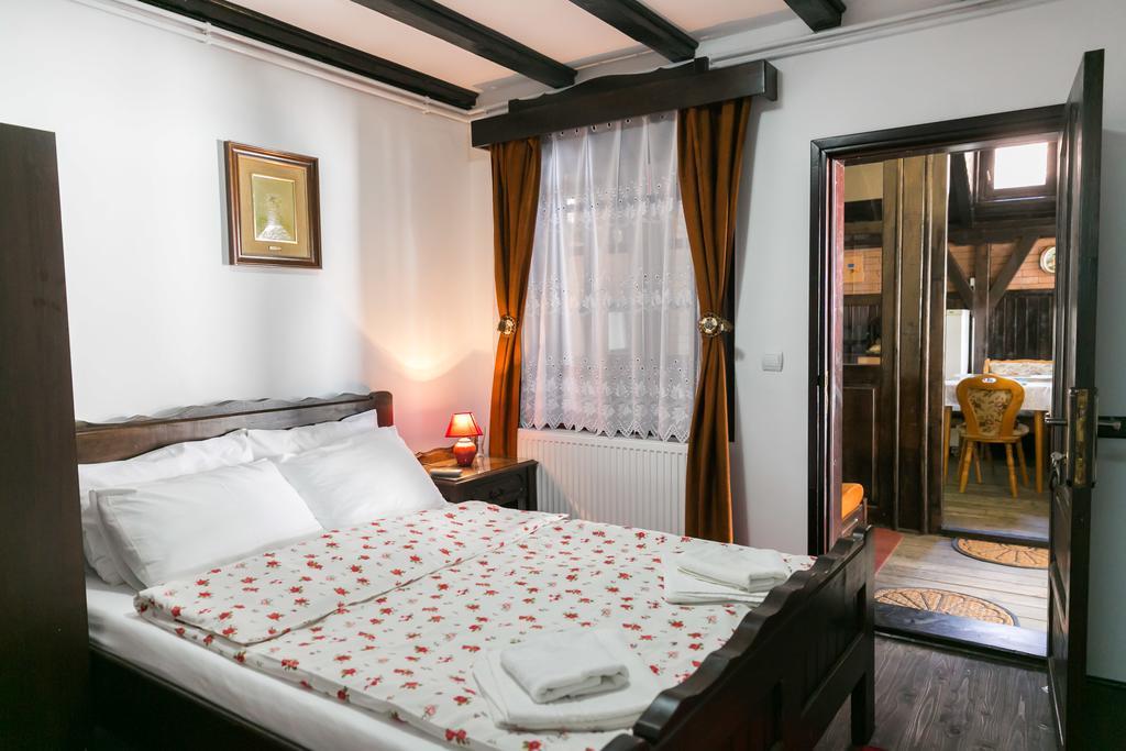 Casa Cu Cerdac Hotel ซิวิโชอารา ภายนอก รูปภาพ